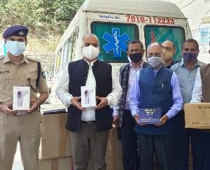 सोलन : उपायुक्त ने प्राप्त की दिल्ली से भेजी गई कोरोना योद्धाओं के लिए स्वास्थ्य सामग्री 