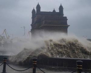 tauktae-cyclone-mumbai-news-18-may