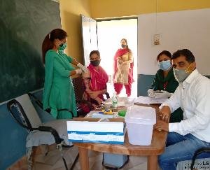 कुनिहार के जुबला में वैक्सीनेशन लगवाने के लिए युवाओ में दिखा भारी जोश  