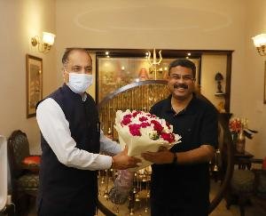 Chief Minister Jai Ram Thakur meets Union Petroleum Minister Dharmendra Pradhan in Delhi