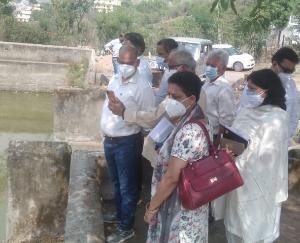 परवाणू : दमकल विभाग द्वारा मछलियों को बचाने के लिए सेवाएं जारी