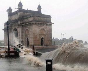 Warning issued regarding high tide in Mumbai june 10 2021
