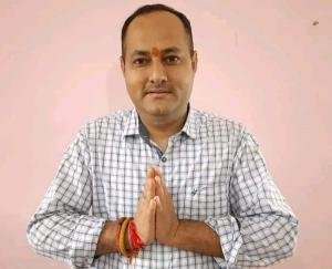 नाहन नगरोटा में लड़की की शादी में मुकेश ठाकुर ने दी 11  हजार  की आर्थिक मदद