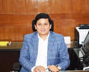 Virtually meeting with all the sub-divisional officers of the Deputy Commissioner Shimla Aditya Pradesh