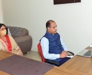 मुख्यमंत्री ने कि समाज के लिए चिकित्सकों की निःस्वार्थ व समर्पित सेवाओं की सराहना