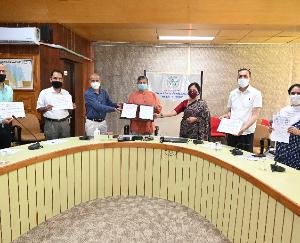 Nauni Universirty signed MOU for UHF’s apple cider vinegar technology