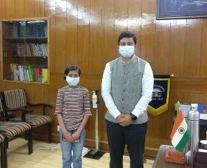 उपायुक्त शिमला ने दी ऑनलाइन शतरंज प्रतियोगिता अंडर-11 (बालिका) विजेता टिया बेदी को बधाई