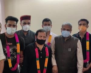 जुब्बल :भारी संख्या में कांग्रेस के कार्यकर्ताओं ने छोड़ी पार्टी, थामा भाजपा का दामन