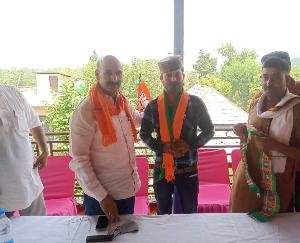 देहरा: मूहल के प्रधान संजय कुमार भाजपा में शामिल