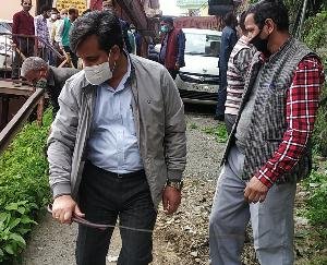 शिमला : राज्य कर एवं उत्पाद शुल्क मुख्यालय के साथ-साथ क्षेत्रीय कार्यालयों में भी आयोजित किया गया स्वच्छता कार्यक्रम