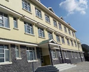 दाड़लाघाट में चार सालों से तैयार 30 बेड के सीएचसी अस्पताल को शुरू होने का इंतजार