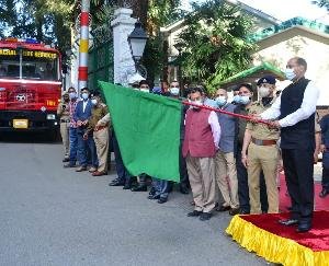 Chief Minister Jai Ram Thakur flagged off 17 fire vehicles