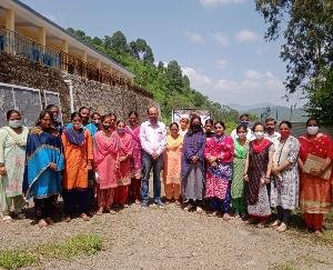 कुनिहार : पुष्पा देवी बनी स्कूल प्रबंधन समिति रावमापा शारडा घाट की अध्यक्ष
