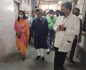 सोलन : डाॅ. सैजल ने की नगर परिषद परवाणू के विकास कार्यों की समीक्षा