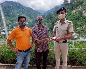 कोटखाई के ओम दत्त शर्मा ने पेश की इमानदारी की मिसाल