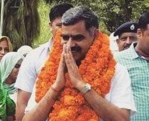 ज्वालामुखी : सरकारी सम्पतियाँ बेच देश को खोखला कर रही मोदी सरकार : संजय रत्न