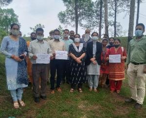 सोलन : मंडोधार में पौधरोपण कार्यक्रम आयोजित