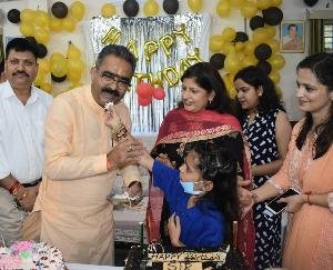 Dehra: Industries Minister Bikram Thakur celebrated birthday at Balika Ashram Garli