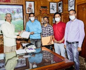 Compassionate Union submitted memorandum to Governor Rajendra Vishwanath Erlek