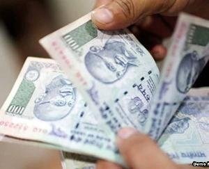 दाड़लाघाट : शनिवार को पत्थर गिरने से मर्त व्यक्ति के परिवार को दी गई राहत राशि