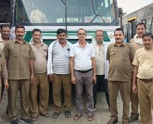 Dehra: Employees of Himachal Road Transport Corporation organized a meeting