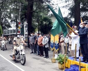 Chief Minister flagged off 61 vehicles of Police Department