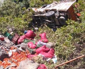 Shimla: Pickup overturned in Chaupal, no loss of life