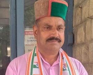 Jaswan-Paragpur: Congress leader Thakur Surendra Singh Mankotia surrounded the state government