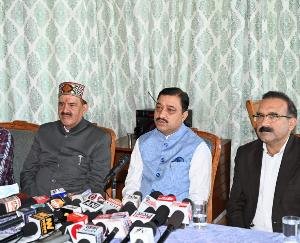 Shimla: Local leaders missing from Congress' star campaigner list- Suresh Kashyap