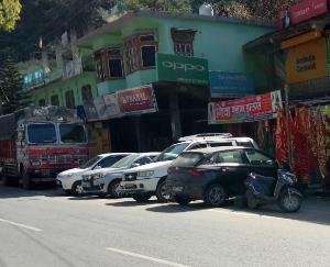 Darlaghat: People are facing problems due to parking problem