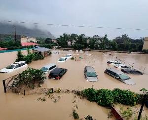 Heavy rain wreaks havoc in Kerala, chances of stormy rains