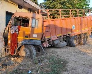 देहरा: मुबारिकपुर में कैंटर और टिप्पर के बीच हुई जबरदस्त टक्कर ,टिप्पर चालक की मौत