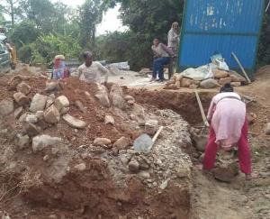 Jaisinghpur: Work of rain shower started in Tumber village