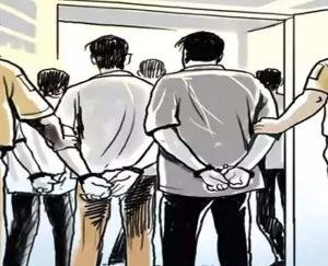 Indora: 4 people including 11 grams of heroin and foreign currency arrested in Chhani Beli village