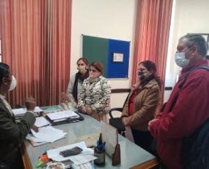 Shimla: Group of representatives of Student Parent Forum met the school principal