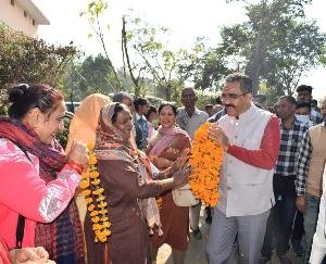 Kangra: Industries Minister Bikram Thakur inaugurated the road built at an expense of Rs 1.37 crore in Koi