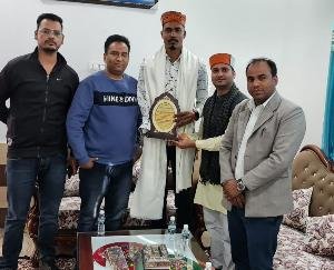 Hamirpur: Silver medalist Nishad Kumar honored at Para Olympic Tokyo