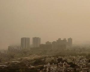 Along with Delhi, the air quality situation in many big cities is also very bad.