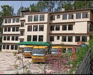Kunihar: First class children reached school, teachers welcomed