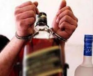 देहरा:हरिपुर पुलिस ने गश्त के दौरान 7 बोतल देसी शराब की बरामद