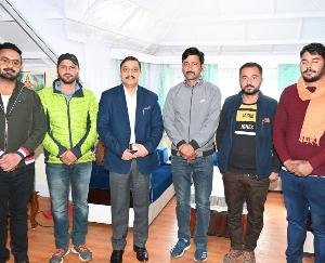 Shimla: Delegation of Gram Panchayat Satlai met the State President