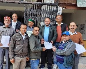 जसवां:परागपुर-लोगो ने सड़क के लिए दान की बेशकीमती जमीन