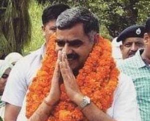 ज्वालामुखी: सड़को पर तड़प-तड़प के मर रहा बेसहारा गौवंश ,भाजपा सरकार चुप क्यों :संजय रत्न