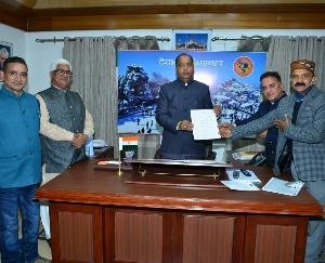 शिमला :नए वेतनमान देने व अनुबंध काल 2 वर्ष करने को शिक्षक महासंघ ने जताया आभार