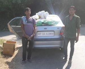 Kangra: Deputy Prime Minister Sushant Moudgil is using his personal vehicle to pick up the garbage.