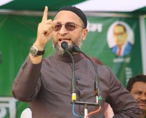 Section-144 implemented in Mumbai but AIMIM adamant about the tricolor rally