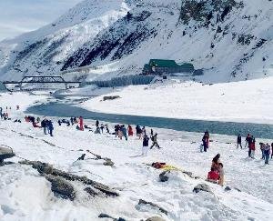 The temperature reached minus 10 in Keylong, Himachal, know the condition of other states of the country