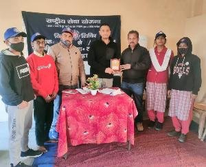 Indora: Made youth aware of drugs in Government Senior Secondary School, Thakurdwara