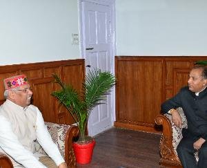 Shimla: Chief Minister meets Governor