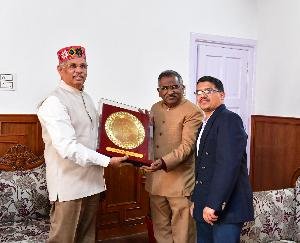 Shimla: Director of Central Potato Research Institute Shimla calls on the Governor
